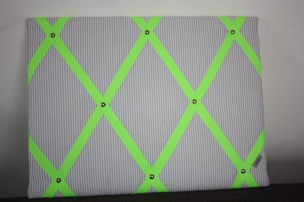 Memoboard in Hellblau-Weiß-Neon (70 x 50 cm)