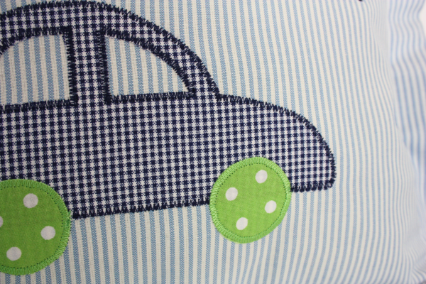 Kirili Kinderkissen / Babykissen mit Namen - ein sehr schönes und hochwertiges Geschenk zur Geburt
